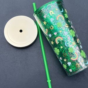 Claire’s St Patty’s Green Straw Tumbler